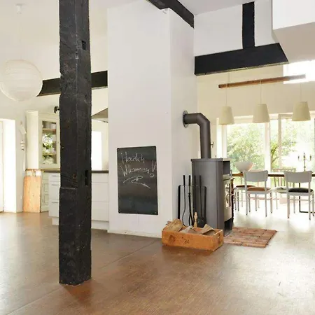 Reet-cottage Nahe Der Ostsee * Susel